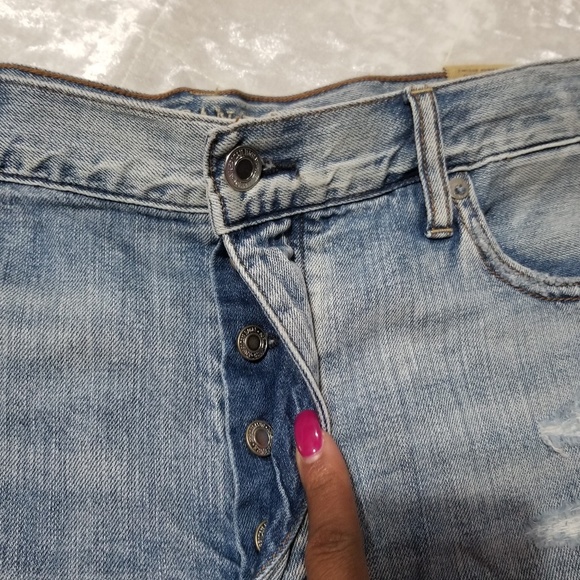 American Eagle Outfitters Distressed Shorts - Picture 3 of 4